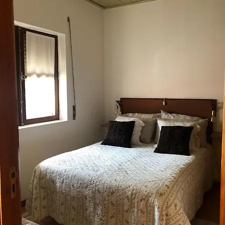 Casa Do Volframio Feriehus